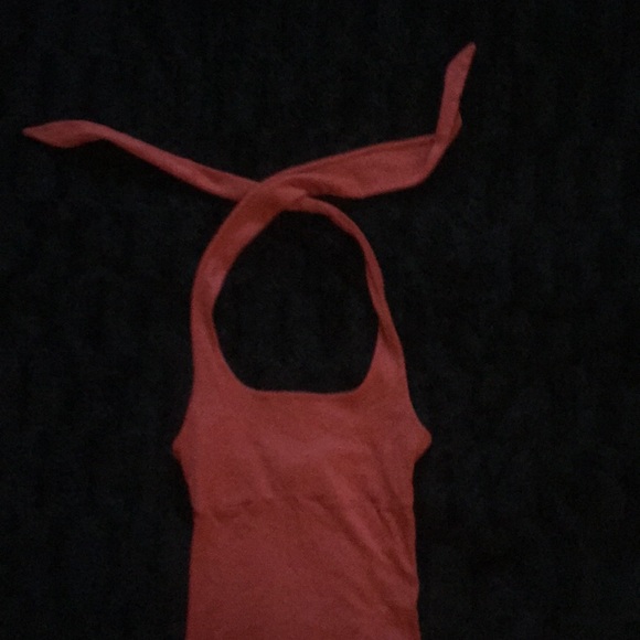 Halter top - Picture 1 of 4